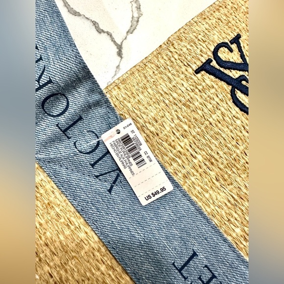 NWT Victoria’s Secret straw tote - Picture 3 of 9